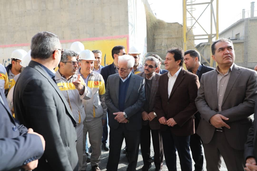 استاندار خراسان شمالی از کارخانه سیمان بجنورد بازدید کرد